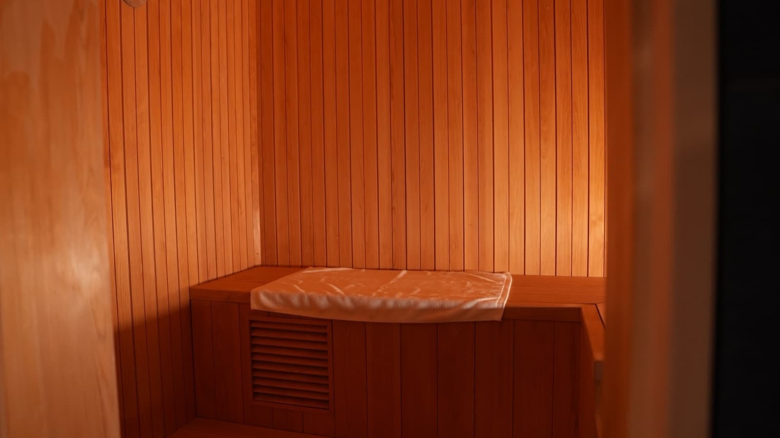 Prus Sauna 新宿歌舞伎町タワー店 のヒノキのサウナ